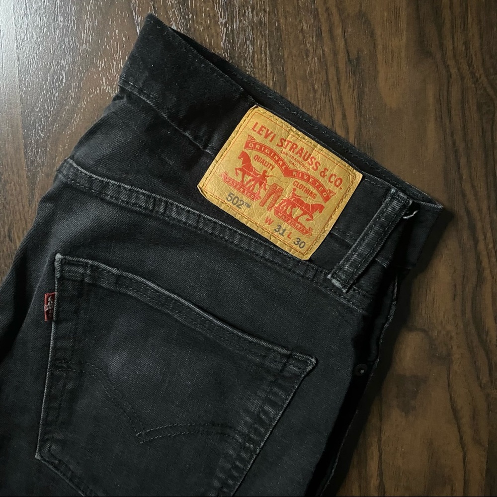 31W X 30L Black Levis Strauss Jeans